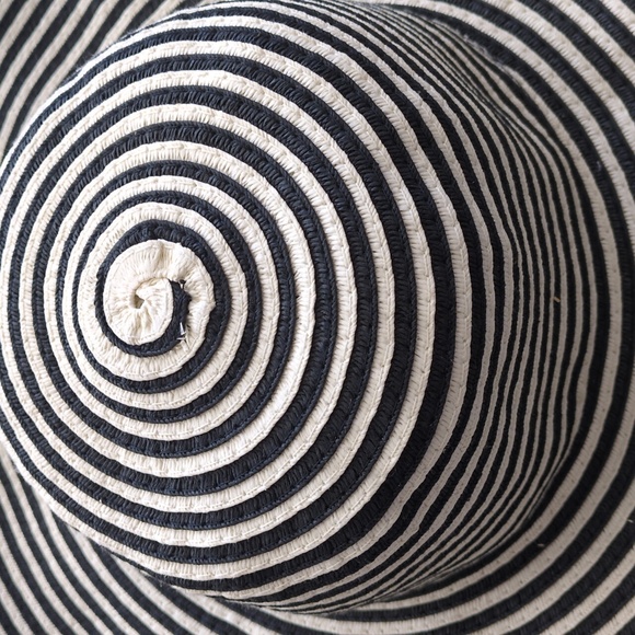 Daniele Meucci Women's Black & White Italian Floppy Sun Hat L - Picture 2 of 4